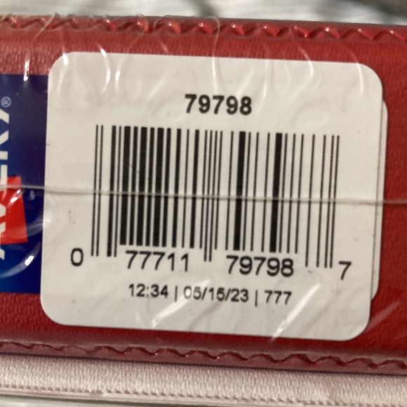 Avery 1” Clear Cover, Heavy Duty Binders (2 pack) - Picture 8 of 8